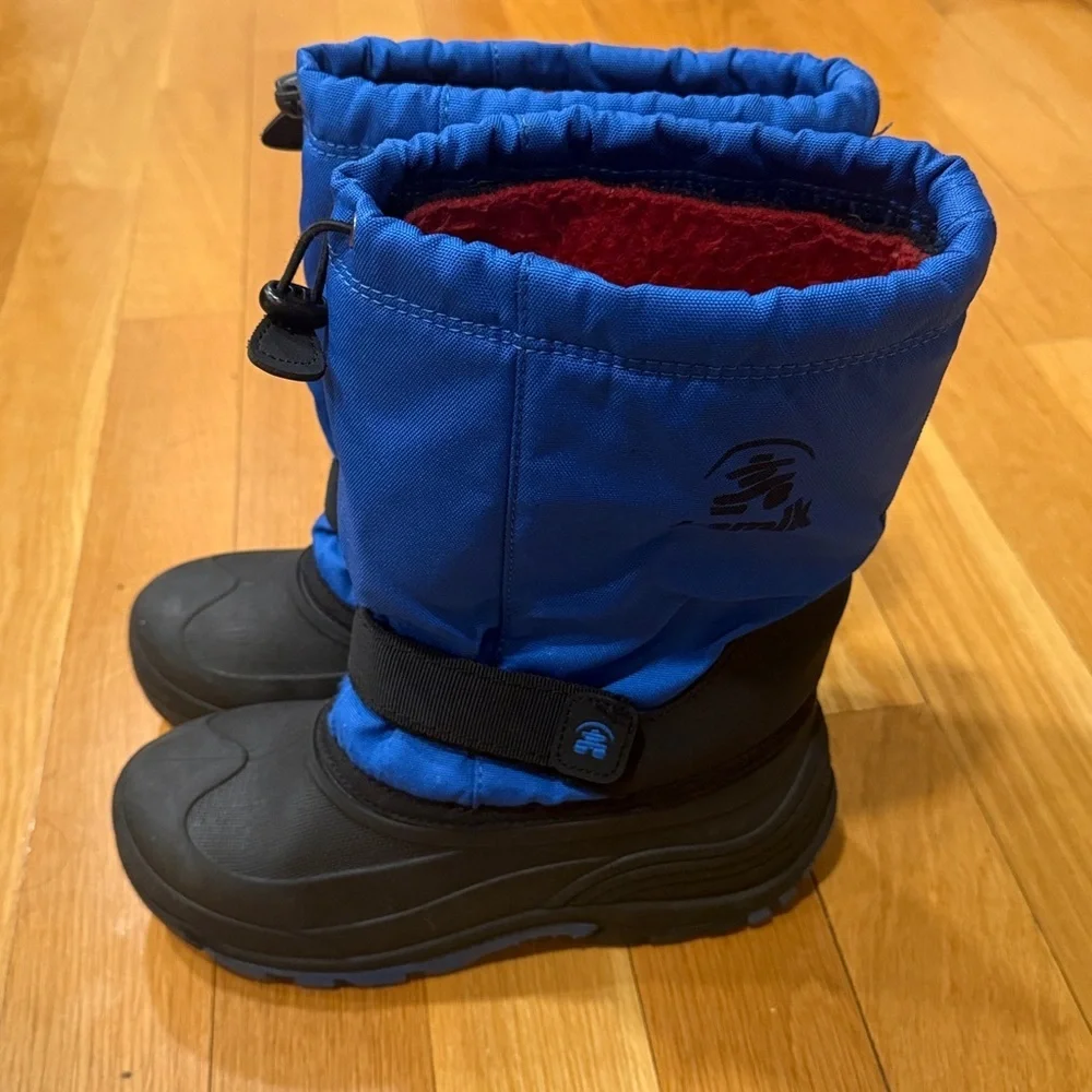 Kamik boys winter snow boots size 6 .